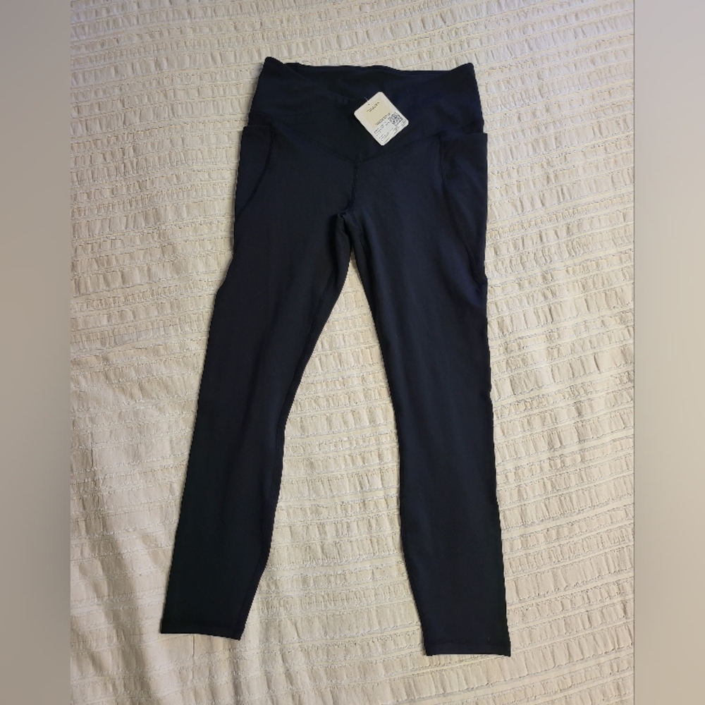 NWOT Fabletics Leggings - Small